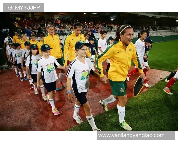 球场背后的英雄厉害的球童如何助力足球明星成就辉煌职业生涯