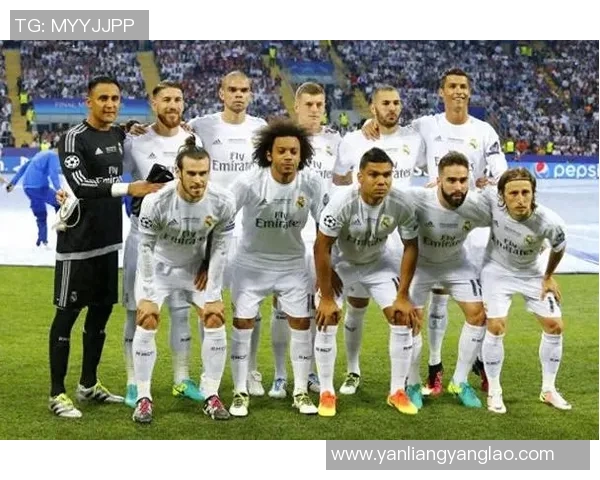 足球明星高清收纳图片合集展现他们的风采与魅力 足球明星高清收纳图片合集展现他们的风采与魅力